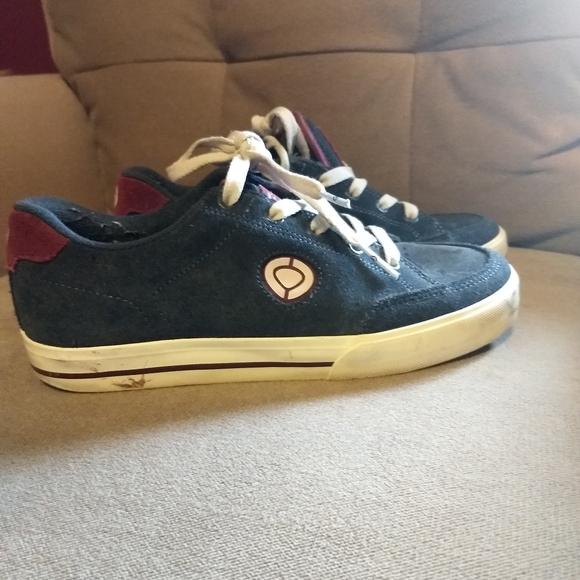 Circa Unisex Board Shoes size 8 (7.5) - Picture 2 of 7